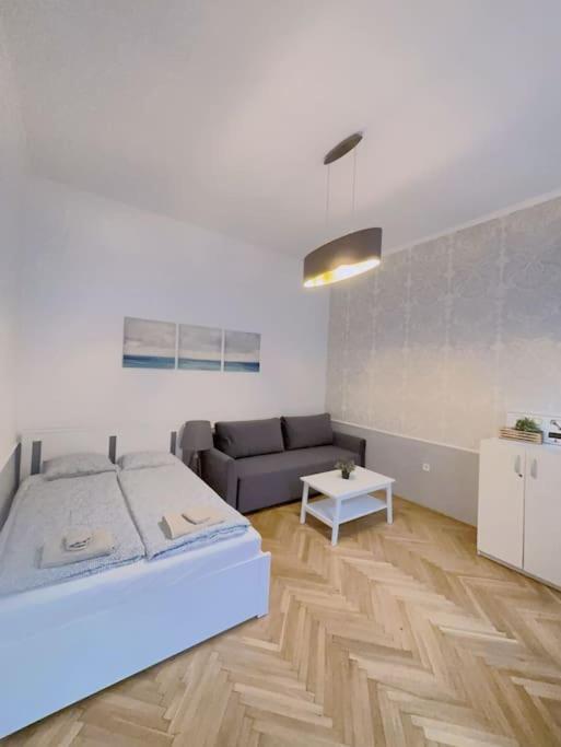 Apartman Quiet In Center *
